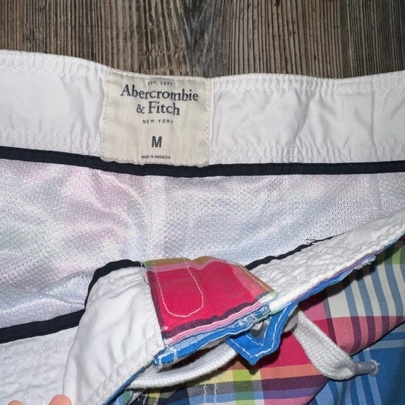 Abercrombie & Fitch Swim Colorful Plaid Board Shorts Fully Lined Pockets Medium - Picture 4 of 8